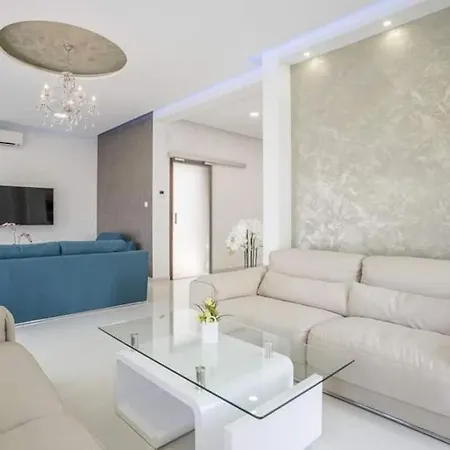 Exclusive * 斯普利特