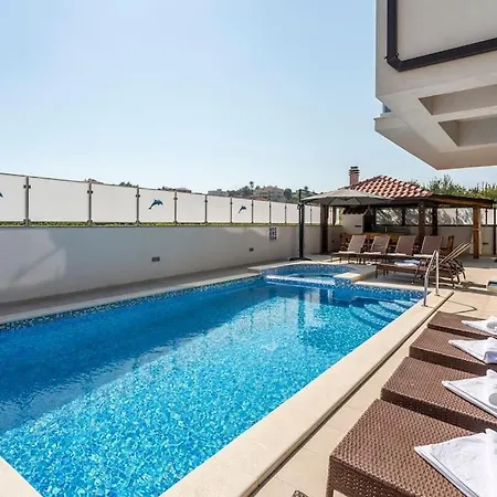 Exclusive Villa *